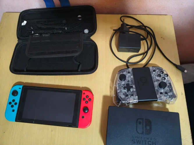 NINTENDO SWITCH V1 DESBLOQUEADO - 128GB