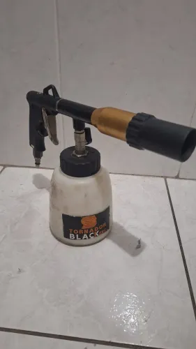 Tornador black"ers  ligada em compressor 10 m de mangueira profissional
