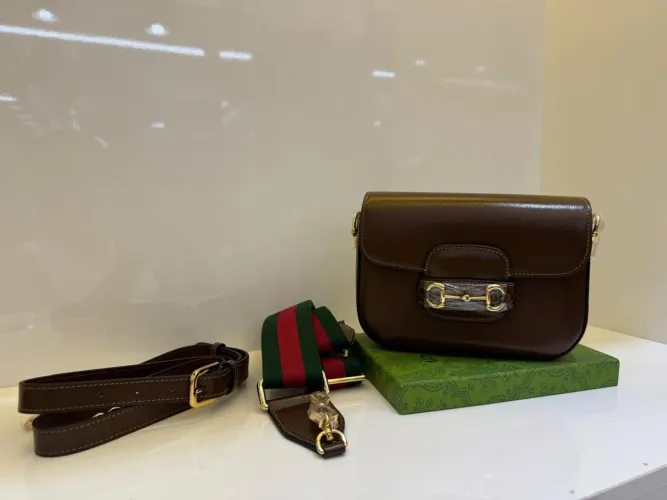 Gucci em couro legítimo 