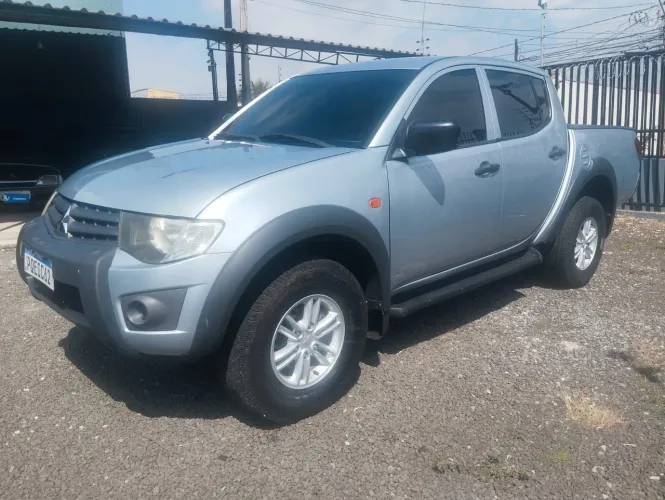 Mitsubishi L200 Triton HLS 2.4 Flex 16V CD Mec. 2016