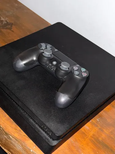 PS4 SLIM DESBLOQUEADO (LEIA A DESCRIÇÃO)