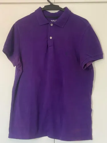 Camiseta polo manga curta na cor roxa - marca Nautica - tam G