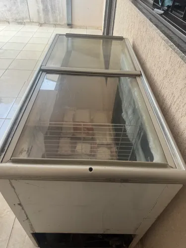 Freezer Metalfrio horizontal 