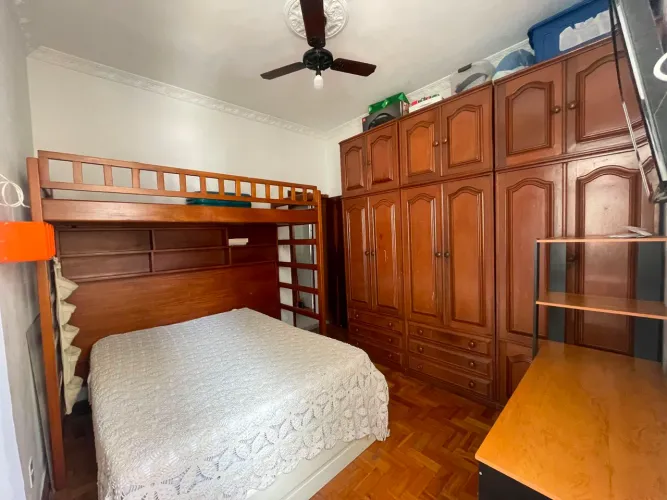 Quarto para mulher em apto na Praia de Botafogo