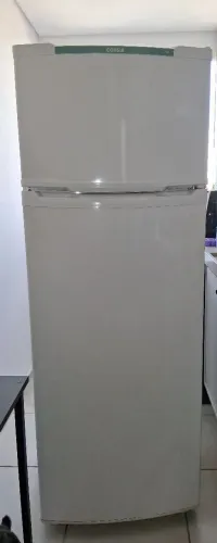 Vende - se geladeira 