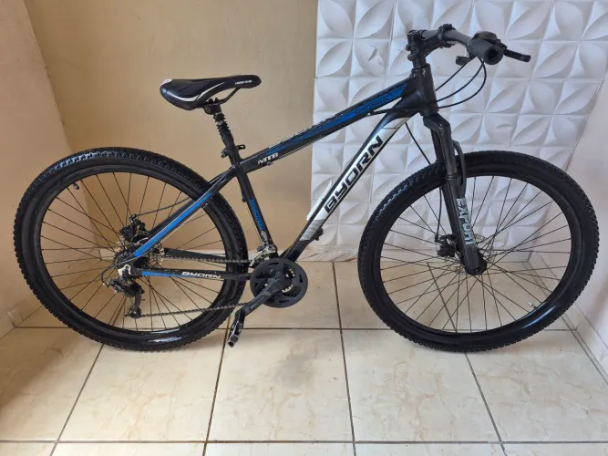 VENDO BICICLETA ARO 29 BYORN C/SHIMANO NOVA!!