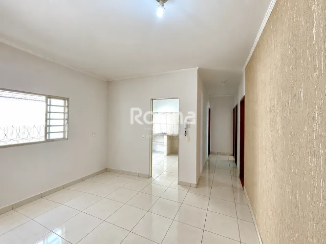 Casa à venda no Cidade Jardim, em Uberlândia, com 3 quartos e 2 suítes