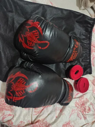 Luva de Muay Thai