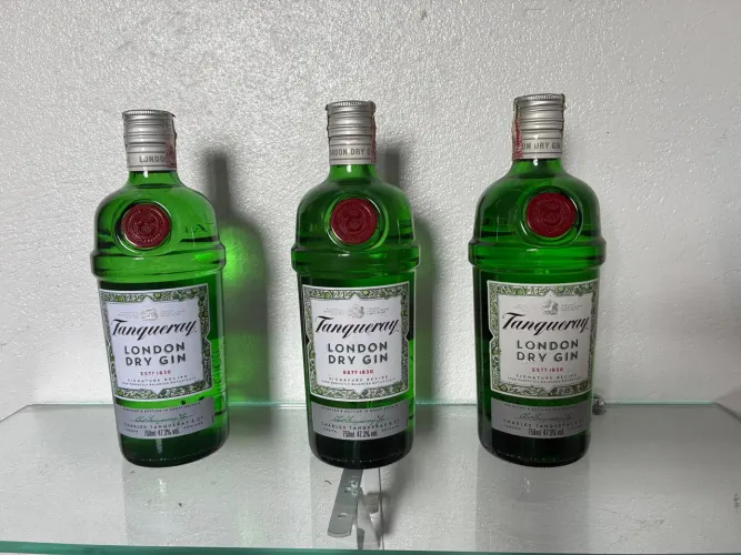 BEBIDAS PREMIUM À VENDA
