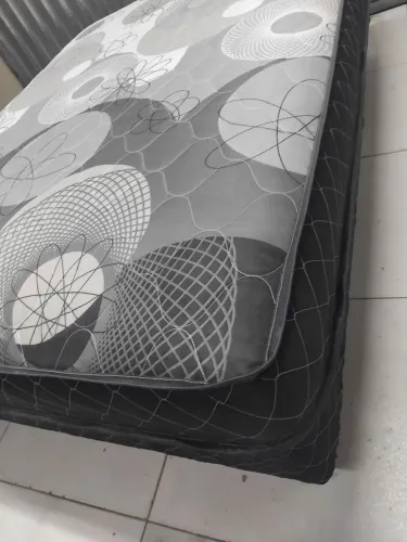 Cama Box de mola Casal 140x190 nova
