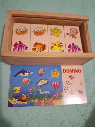 Dominó infantil de madeira com desenhos