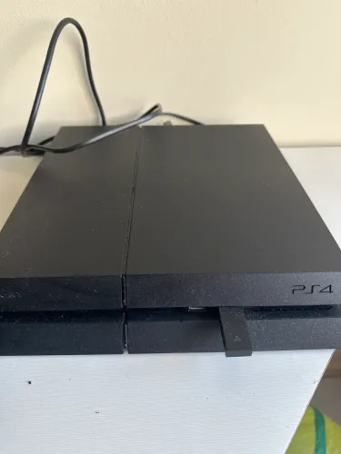 Play station 4