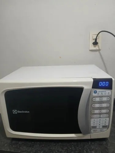 Microondas eletrolux MTD30 20 litros