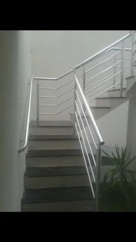 Corrimão e guarda corpo 
