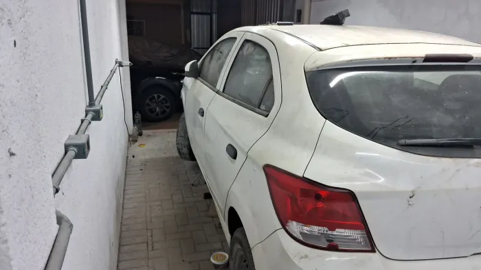 Chevrolet Onix Hatch LS 1.0 8V Flex Power Mec. 4P 2015