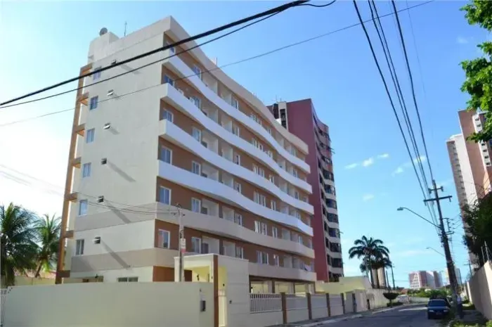 Apartamento cobertura à venda ou Locação com 03/4 na Varjota