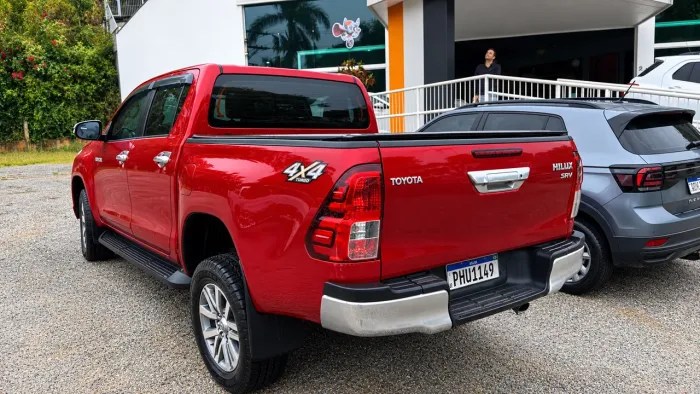 Toyota Hilux CD SRV 4X4 2.8 TDI Diesel Aut. 2019