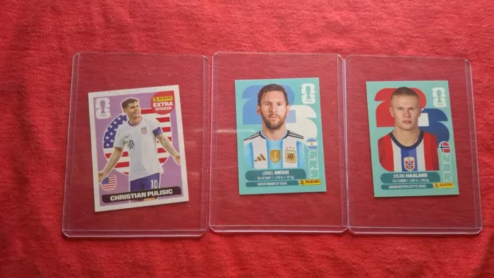 Figurinhas normais e uma legend