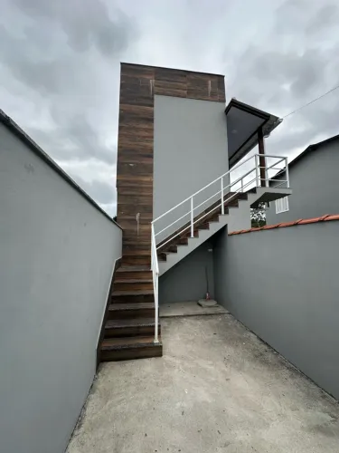 ALUGO APARTAMENTO DE 01 QUARTO, COM GARAGEM, NO CENTRO DE MARICÁ