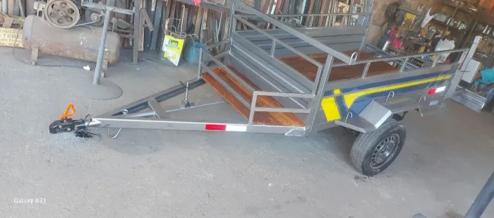 Carretinha à pronta entrega