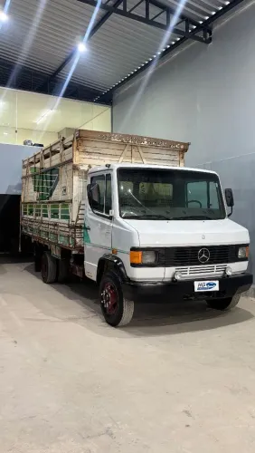 MB 709 ano 93/94 gaiola boiadeiro
