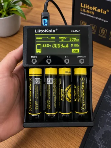 LiitoKala Lii-M4S Carregador Inteligente com Teste de Capacidade e Recuperação de baterias