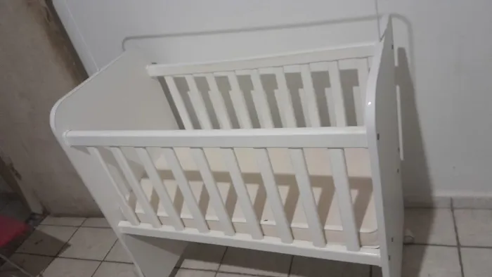 Vendo Mini Berço com colchão