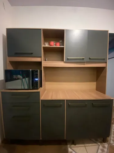 ARMÁRIO DE COZINHA COMPLETO ? R$ 750