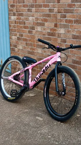 VENDE SE SHOW DUGRAU