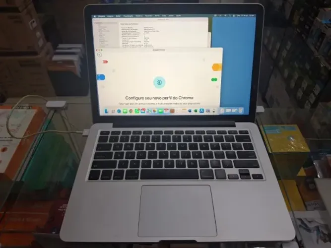 MacBook Pro 128gb SSD 8gb ram I5