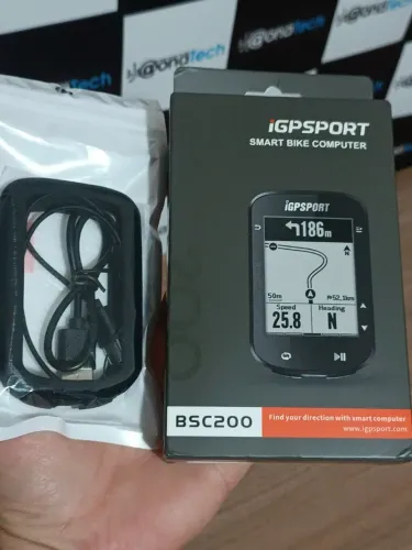 Ciclo computador / GPS IGPSPORT BSC200 COM PELOCULA, ALÇA PROTECAO E CAPA DE SILICONE