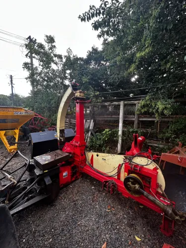 Ensiladeira com área total nova