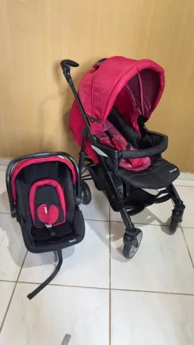 Carrinho e bebê conforto infanti