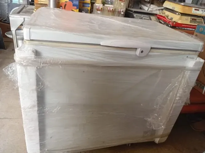 Freezer Fricon Horizontal 311L