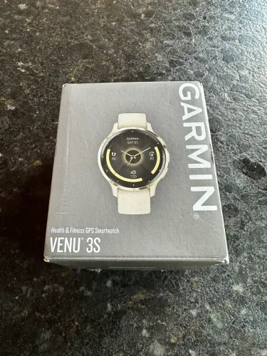 Garmin Venu 3S 41 mm Gold/Ivory GPS AMOLED com caixa
