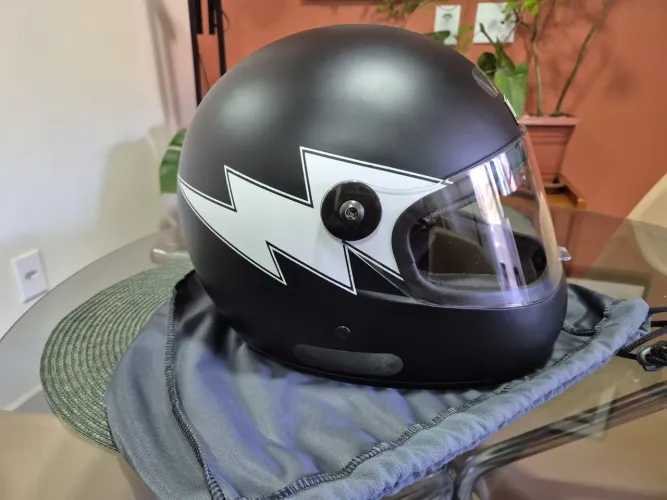 Capacete de moto Urban Helmets usado poucas vezes