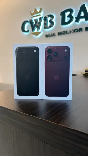 iPhone 18 Pro Max 256GB Preto ou Bordo - Loja Física