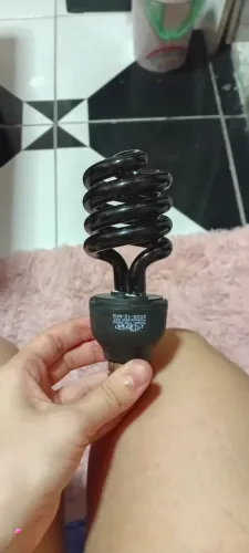 Lâmpada neon para espantar mosquitos pouco usado