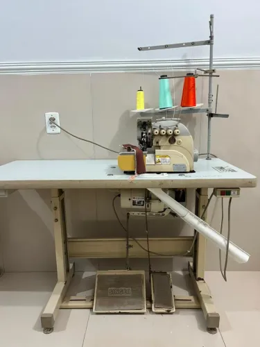 Máquina de Costura
