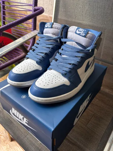 Air jordan 1 true blue 