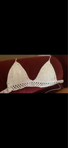cropped branco de crochê