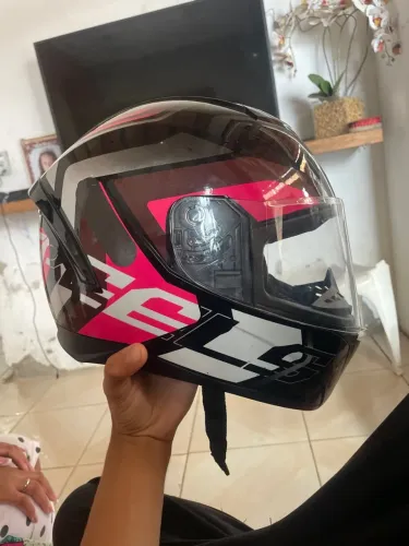 Capacete peels
