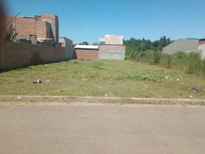 Terreno à venda com 180m² no Recanto San José - Barro Preto, São José dos Pinhais/PR