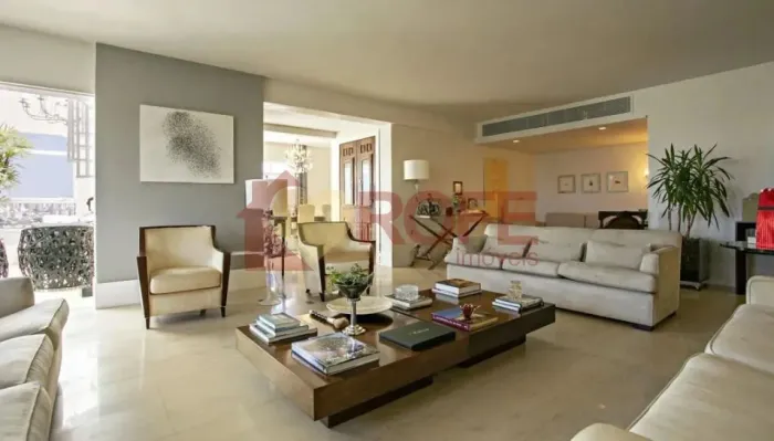 Venda Condomínio Green Hill | 540m², 4 suítes e 6 vagas.