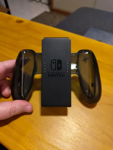 Suporte Joy-Cons Grip com Carregamento | Nintendo Switch