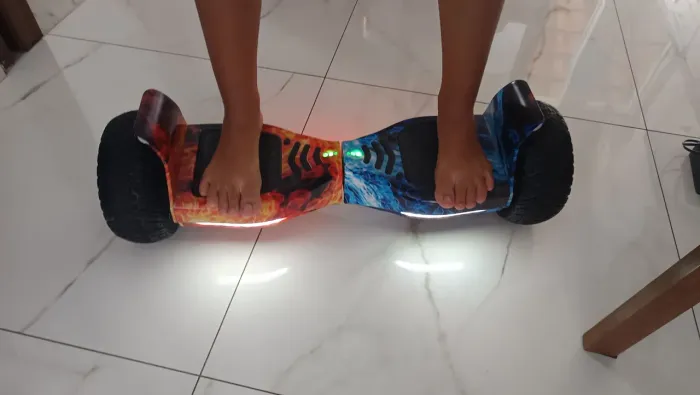 Hoverboard Skate Elétrico Led Bluetooth Com Bolsa e Carregador Brinovar