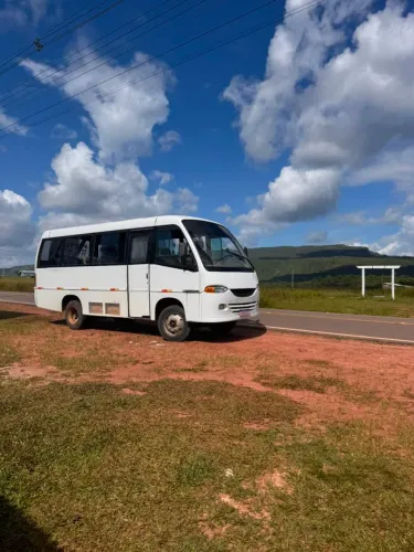 Micro ônibus mwm Volare A8 ano 2000