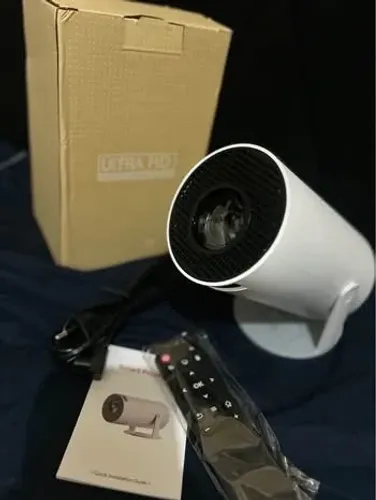 Mini Projetor Portátil HY300 4K | WiFi | Espelha Celular e PC