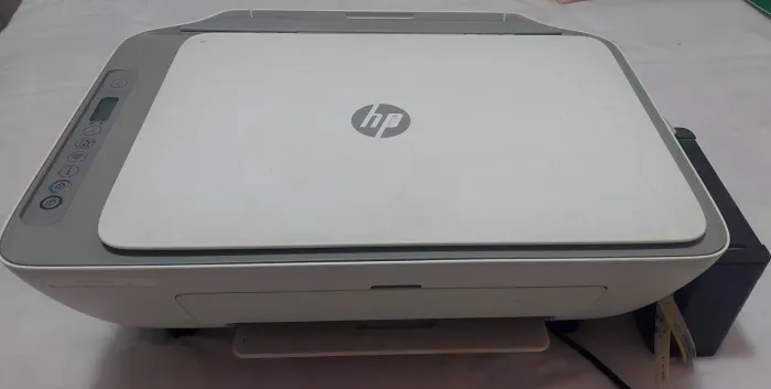 Impressora HP DeskJet Ink adventage 2776, funcionando precisando trocar os cartuchos