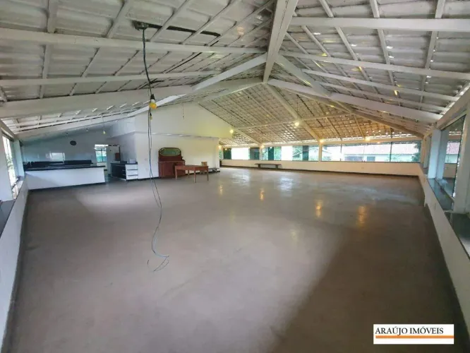 TERRAÇO INDIVIDUAL COM 300m2, ILUMINAÇÃO, MONTAGEM DE ESCRITORIO - SEM CONDOMINIO - LOCALI